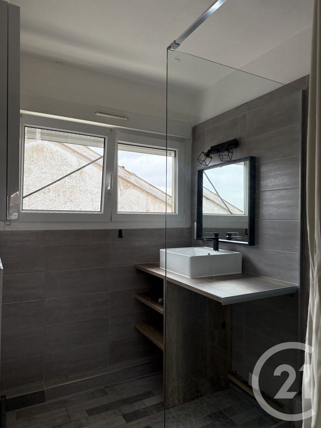 Appartement F3 à vendre - 3 pièces - 71.04 m2 - JARNY - 54 - LORRAINE - Century 21 Duthoy Immobilier