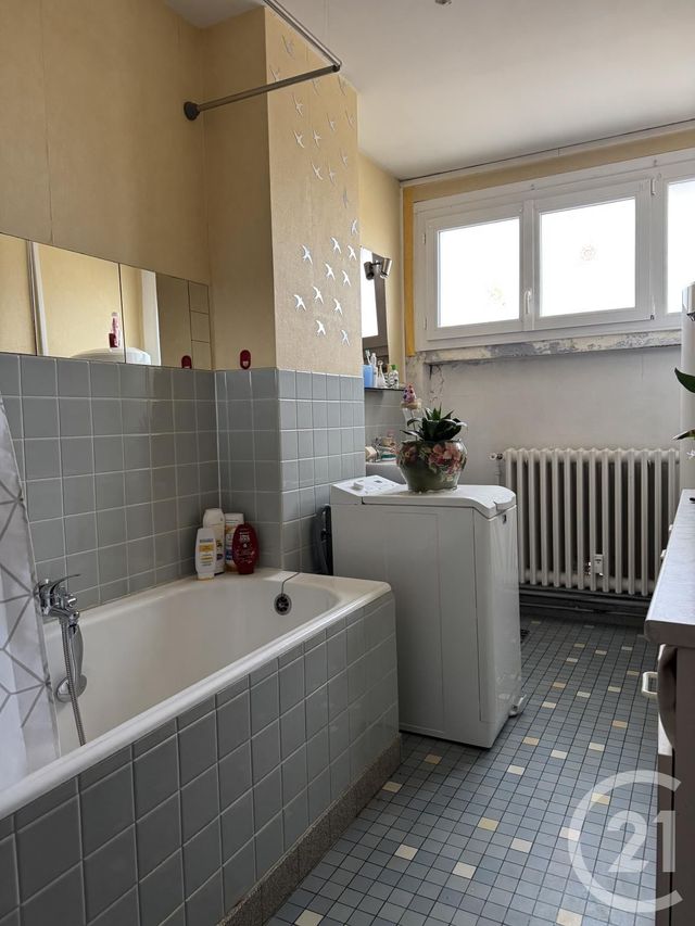 Appartement T3 à vendre - 3 pièces - 85.84 m2 - JARNY - 54 - LORRAINE - Century 21 Duthoy Immobilier