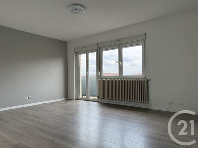 Appartement F3 à louer - 3 pièces - 71.04 m2 - JARNY - 54 - LORRAINE - Century 21 Duthoy Immobilier