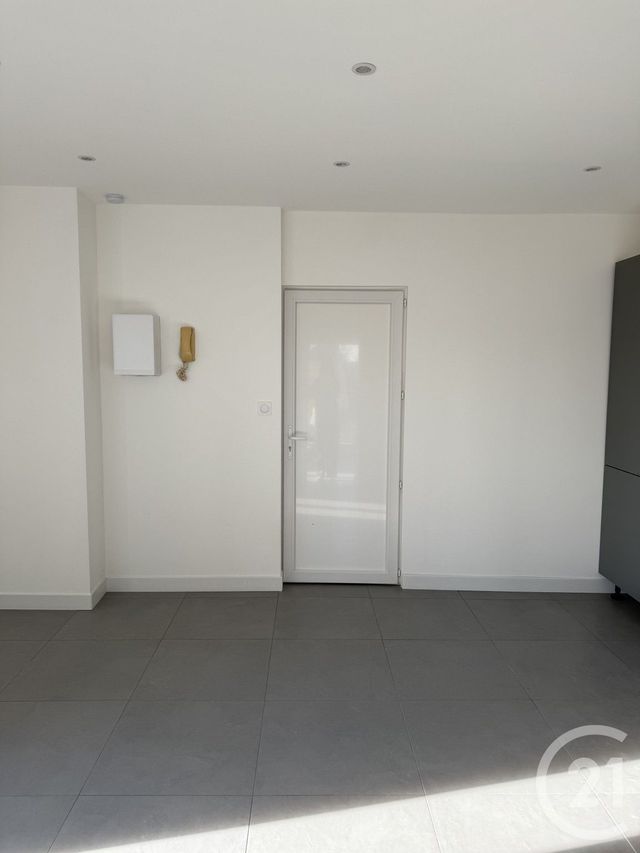 Appartement F2 à louer - 2 pièces - 30.22 m2 - ETAIN - 55 - LORRAINE - Century 21 Duthoy Immobilier
