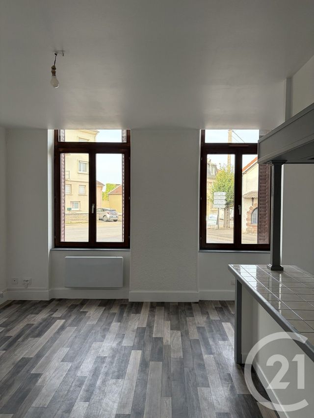 Appartement F2 à louer - 2 pièces - 40.0 m2 - JARNY - 54 - LORRAINE - Century 21 Duthoy Immobilier