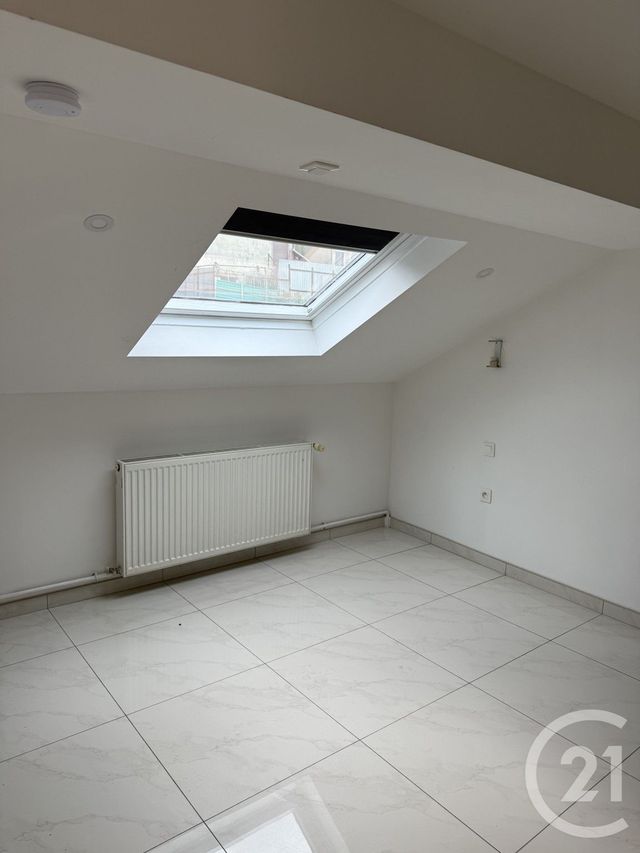 maison à louer - 5 pièces - 110.42 m2 - VILLERUPT - 54 - LORRAINE - Century 21 Duthoy Immobilier