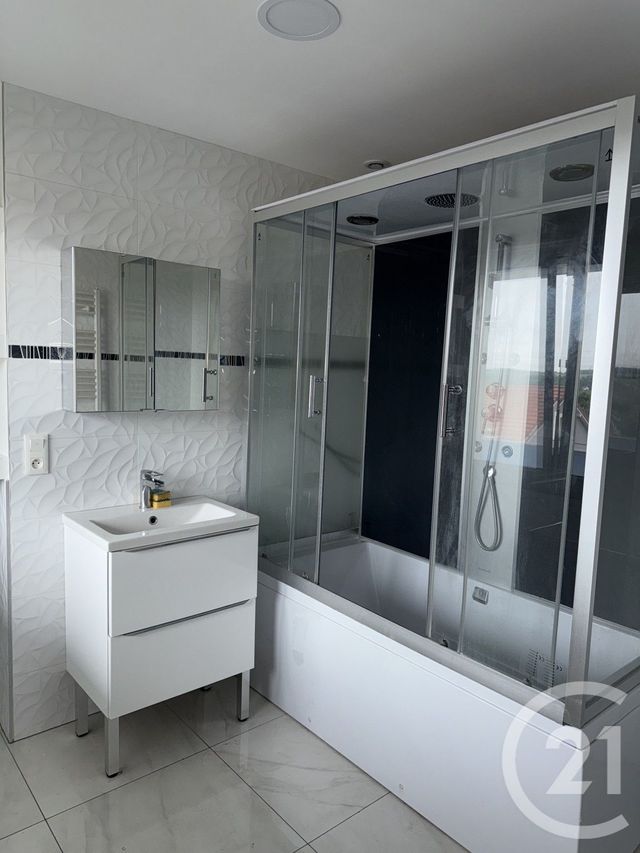 maison à louer - 5 pièces - 110.42 m2 - VILLERUPT - 54 - LORRAINE - Century 21 Duthoy Immobilier