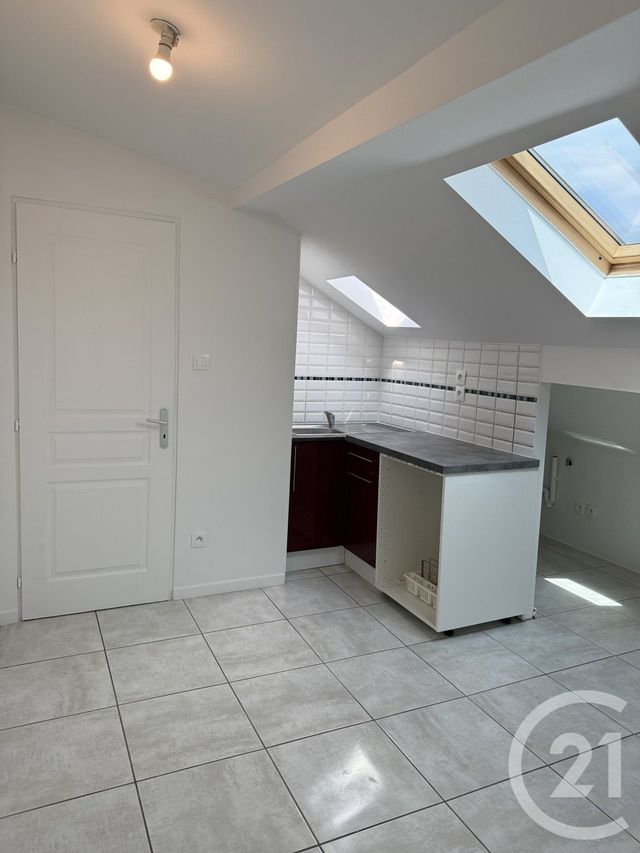 Appartement Studio à louer HOMECOURT