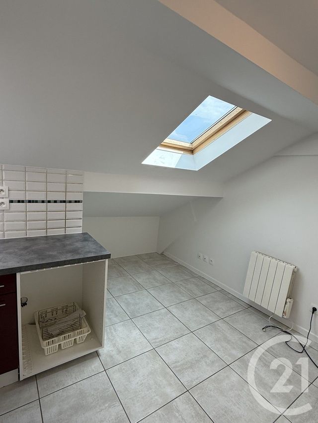 Appartement Studio à louer - 1 pièce - 11.94 m2 - HOMECOURT - 54 - LORRAINE - Century 21 Duthoy Immobilier