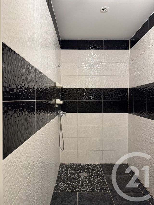 Appartement F2 à louer - 2 pièces - 50.0 m2 - JOEUF - 54 - LORRAINE - Century 21 Duthoy Immobilier
