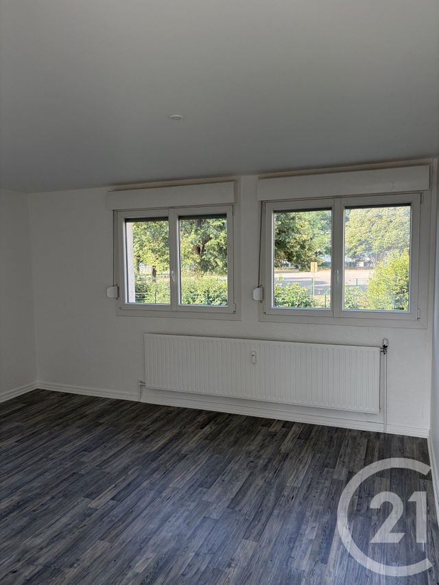 Appartement F3 à louer - 3 pièces - 72.13 m2 - JARNY - 54 - LORRAINE - Century 21 Duthoy Immobilier