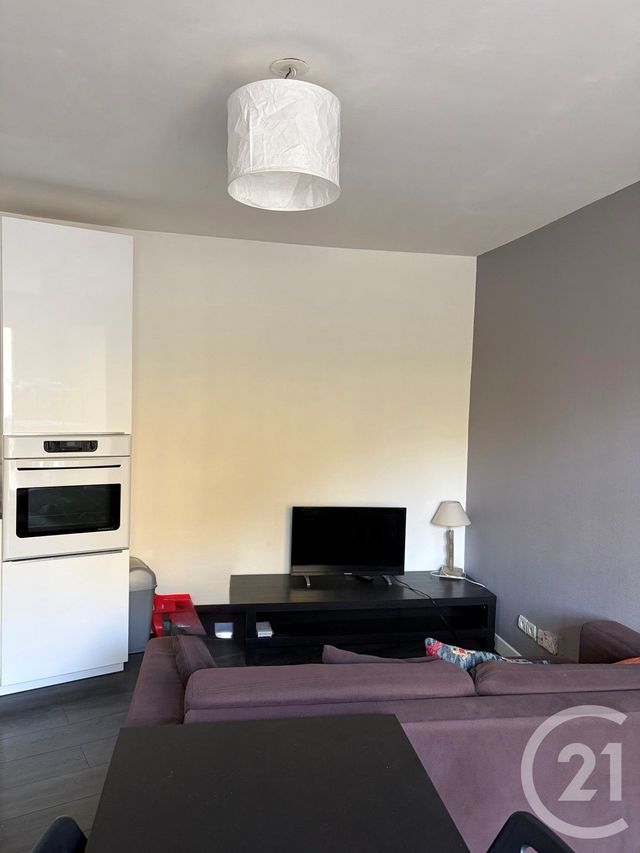 Appartement F2 à louer - 2 pièces - 36.7 m2 - METZ - 57 - LORRAINE - Century 21 Duthoy Immobilier