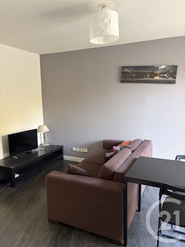 Appartement F2 à louer - 2 pièces - 36.7 m2 - METZ - 57 - LORRAINE - Century 21 Duthoy Immobilier